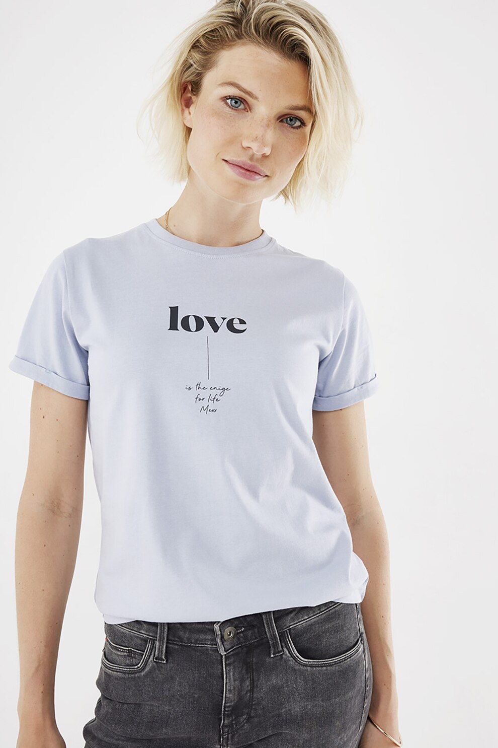 Mexx, Tricou din bumbac organic cu decolteu la baza gatului si imprimeu text, Albastru pastel