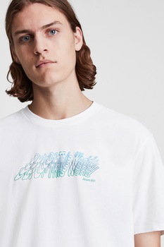 AllSaints - Тениска Odyssey, Бял/тюркоаз/аква