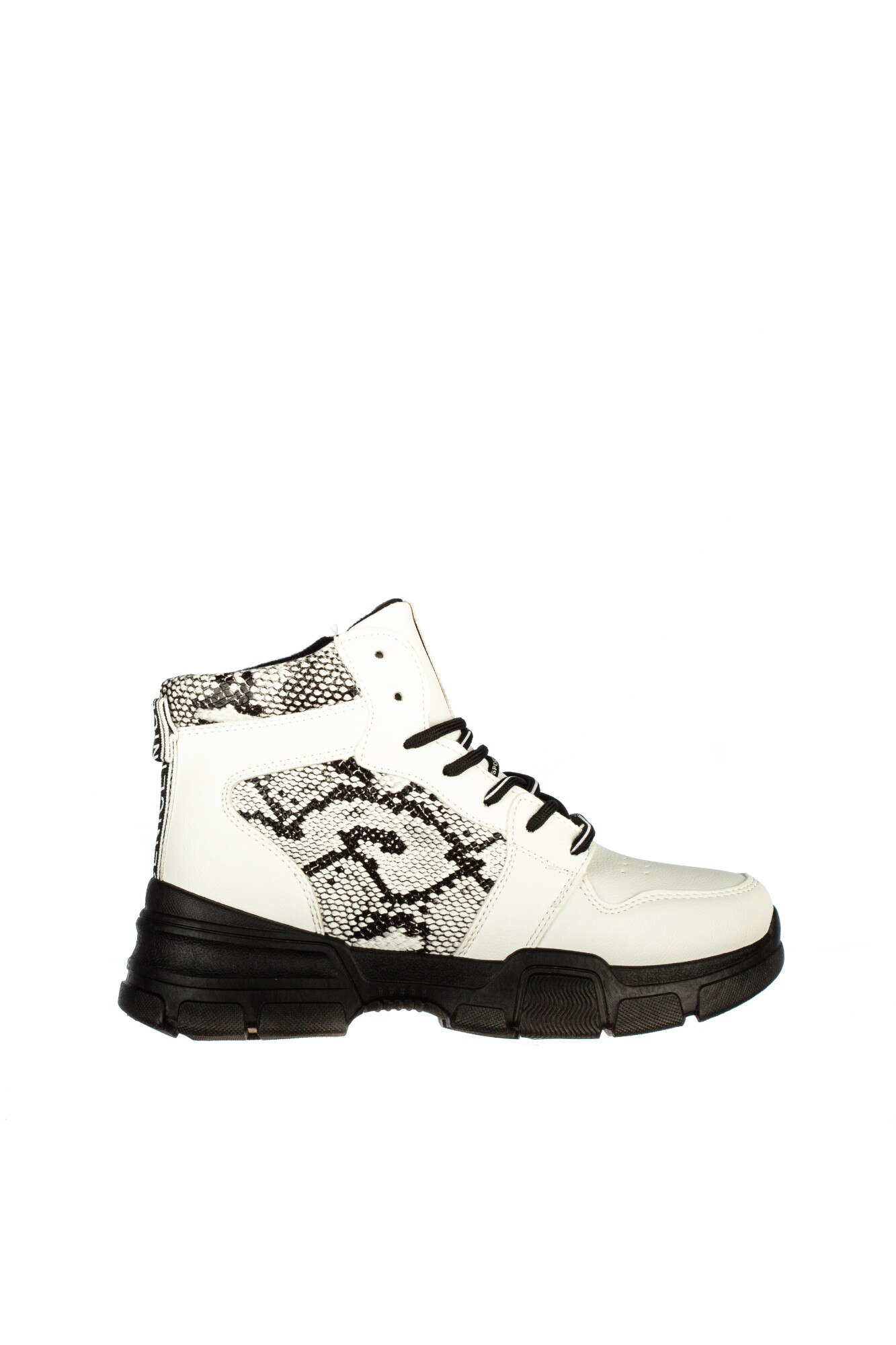 Ghete dama Giulia K, Alb