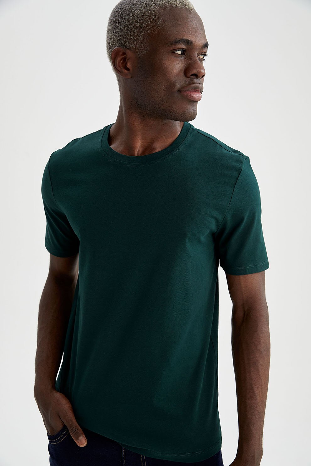 DeFacto, Tricou regular fit cu decolteu la baza gatului, Verde englez