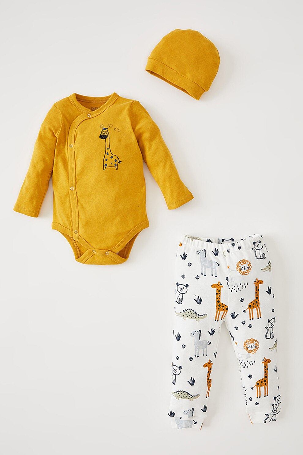 DeFacto, Set de body-uri, pantaloni si caciula - 3 piese, Galben mustar/Alb/Bleumarin