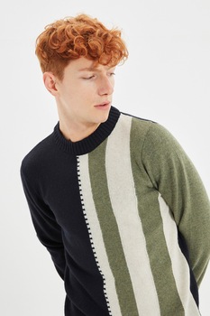 Trendyol, Pulover tricotat cu decolteu la baza gatului, Negru/Alb prafuit/Verde feriga Trendyol, Pulover tricotat cu decolteu la baza gatului, Negru/Alb prafuit/Verde feriga