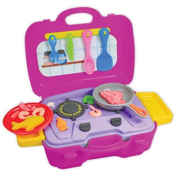 Set plastilina in bucatarie, cu geanta , legume, mancare si alte accesorii , pentru copii + 3 ani Set plastilina in bucatarie, cu geanta , legume, mancare si alte accesorii , pentru copii + 3 ani