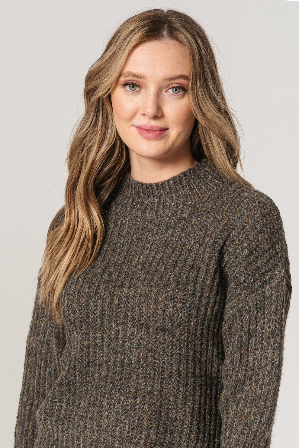 JdY, Pulover tricotat masiv cu decolteu la baza gatului Loretta, Gri inchis/Verde