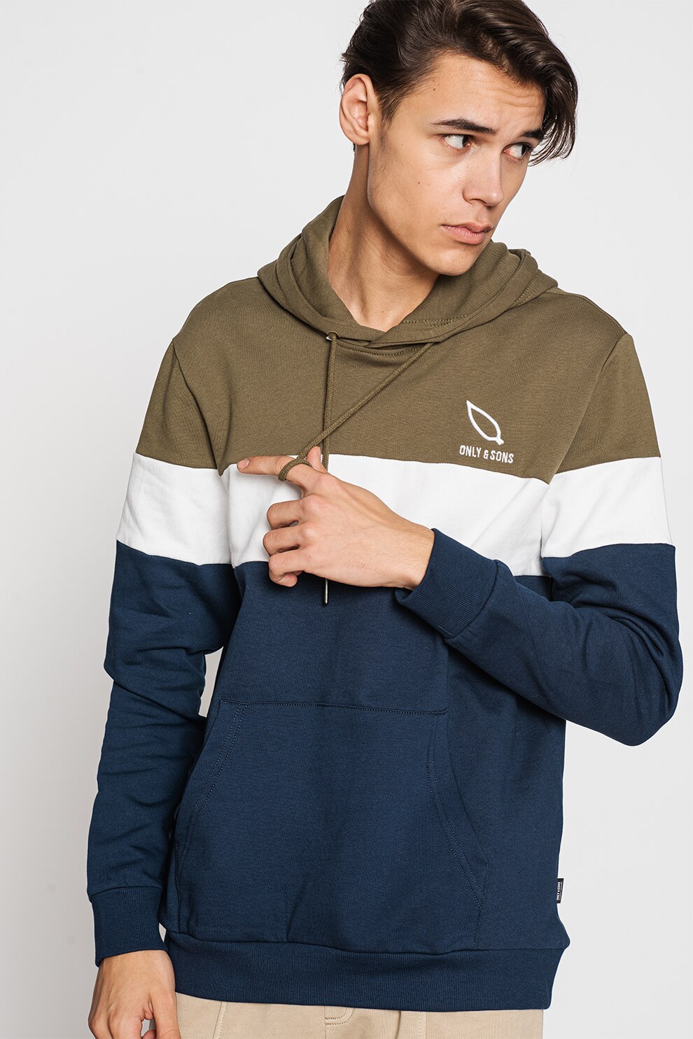 Only & Sons, Hanorac cu model colorblock Luke, Verde militar/Alb/Bleumarin