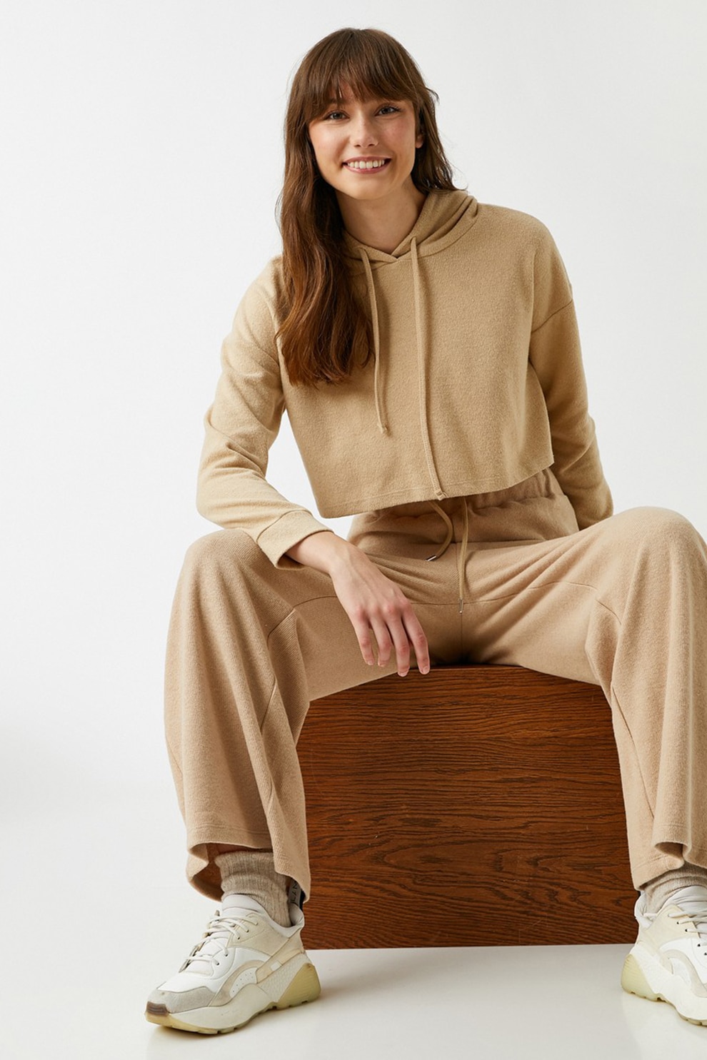 KOTON, Pantaloni cu croiala ampla si talie inalta, Maro camel