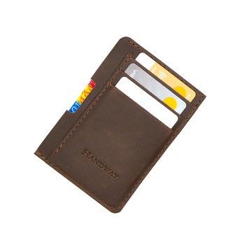 Port card handmade din piele naturala, Crazy Horse, Compartiment buletin, Handway, Premium, Realizat manual, Maro, Aspect vintage, Culoare cusatura Maro Port card handmade din piele naturala, Crazy Horse, Compartiment buletin, Handway, Premium, Realizat manual, Maro, Aspect vintage, Culoare cusatura Maro