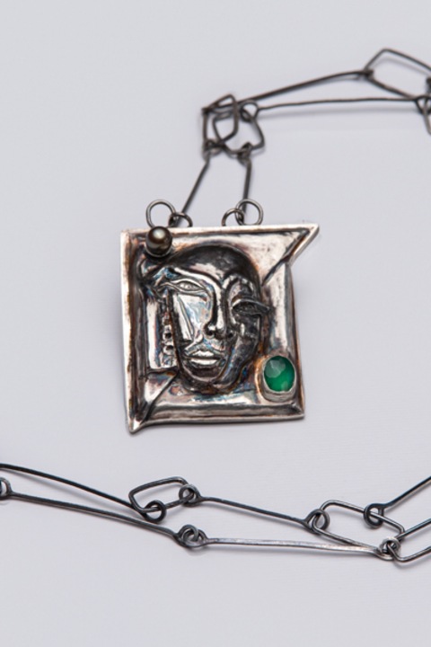 Pandantiv argint 925, 999, cu perla de cultura si onix verde, model Art Deco Face