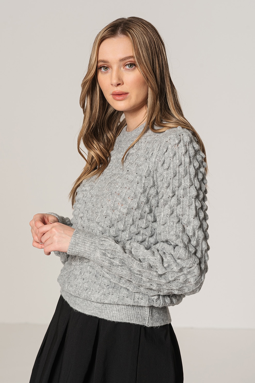 Sisters Point, Pulover cu decolteu la baza gatului si aspect texturat Licca, Gri
