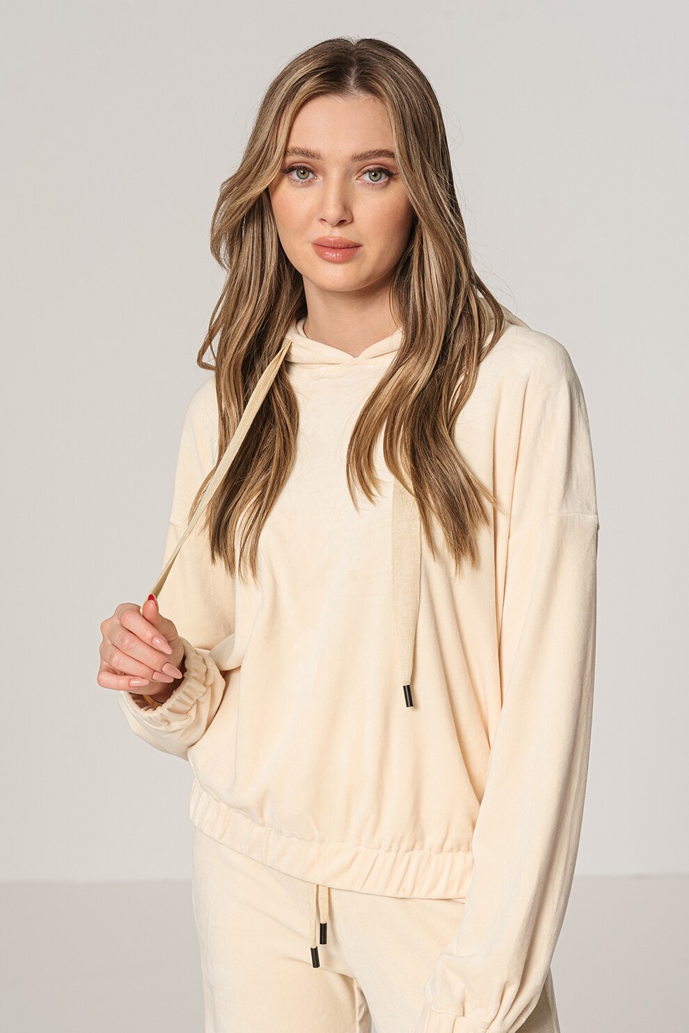 Sisters Point, Hanorac lejer cu maneci cazute Vilga, Crem