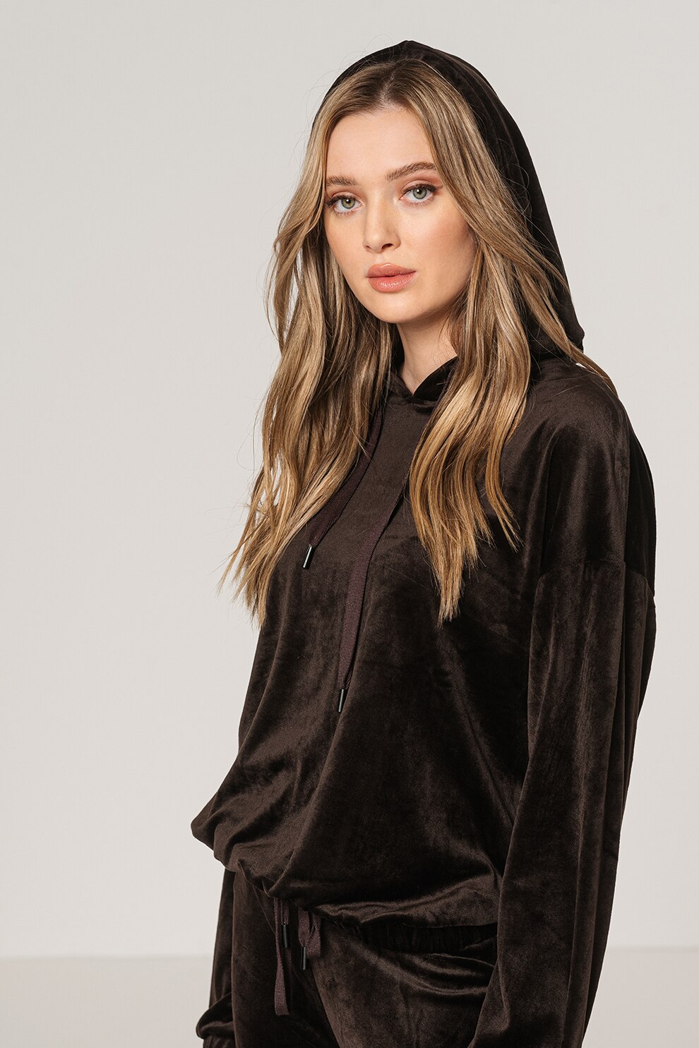 Sisters Point, Hanorac lejer cu maneci cazute Vilga, Maro