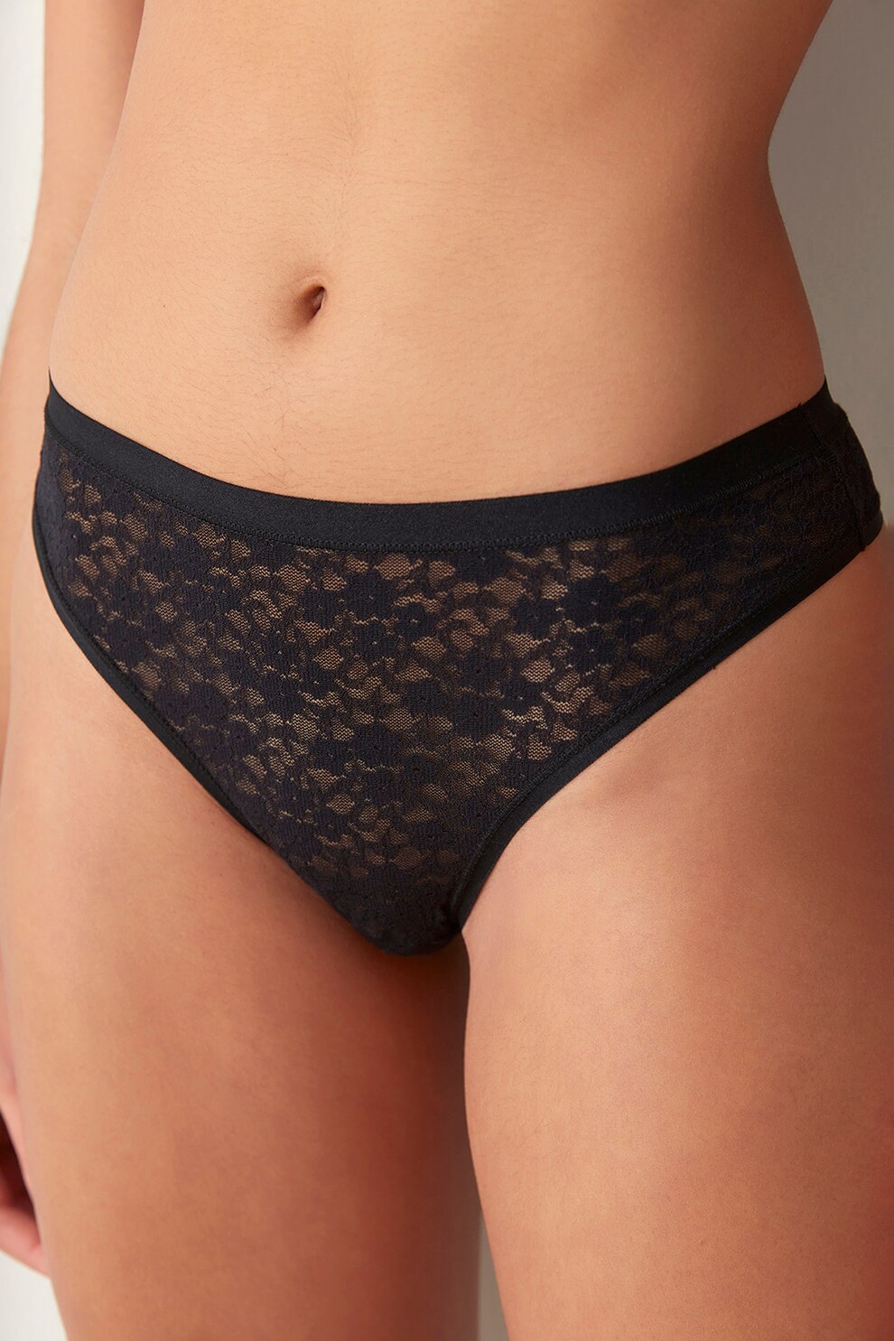 Penti, Chiloti tanga de dantela, Negru, S