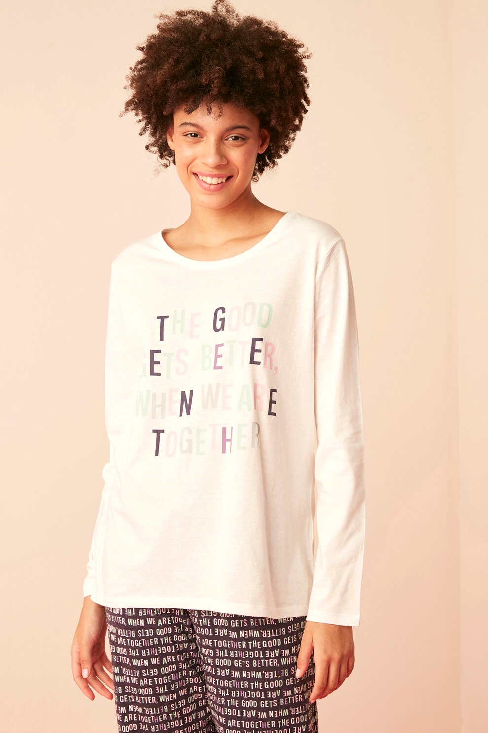 Penti, Pijama cu decolteu rotund si imprimeu text, Alb prafuit/ Negru