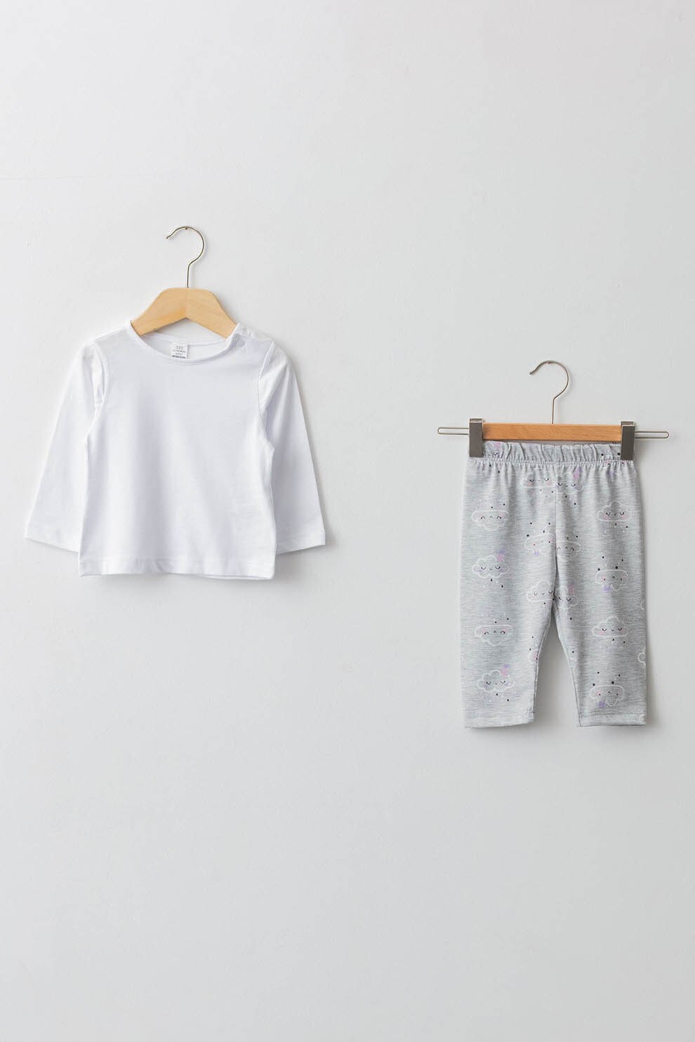 LC WAIKIKI, Pijama cu imprimeu grafic, Gri melange/ Alb