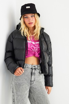 LC WAIKIKI, Geaca scurta cu vatelina, gluga si aspect peliculizat, Negru, XL LC WAIKIKI, Geaca scurta cu vatelina, gluga si aspect peliculizat, Negru, XL
