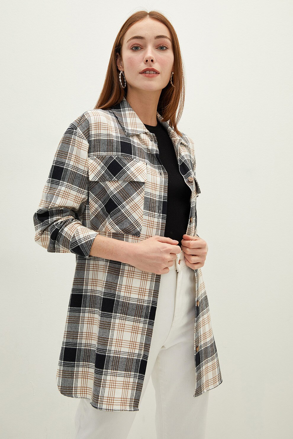 LC WAIKIKI, Camasa in carouri cu buzunare aplicate, Bej/negru/crem