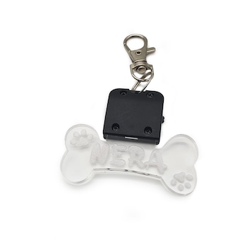 Medalion caini personalizat, forma os, 7 x 4 cm, iluminat LED RGB Medalion caini personalizat, forma os, 7 x 4 cm, iluminat LED RGB
