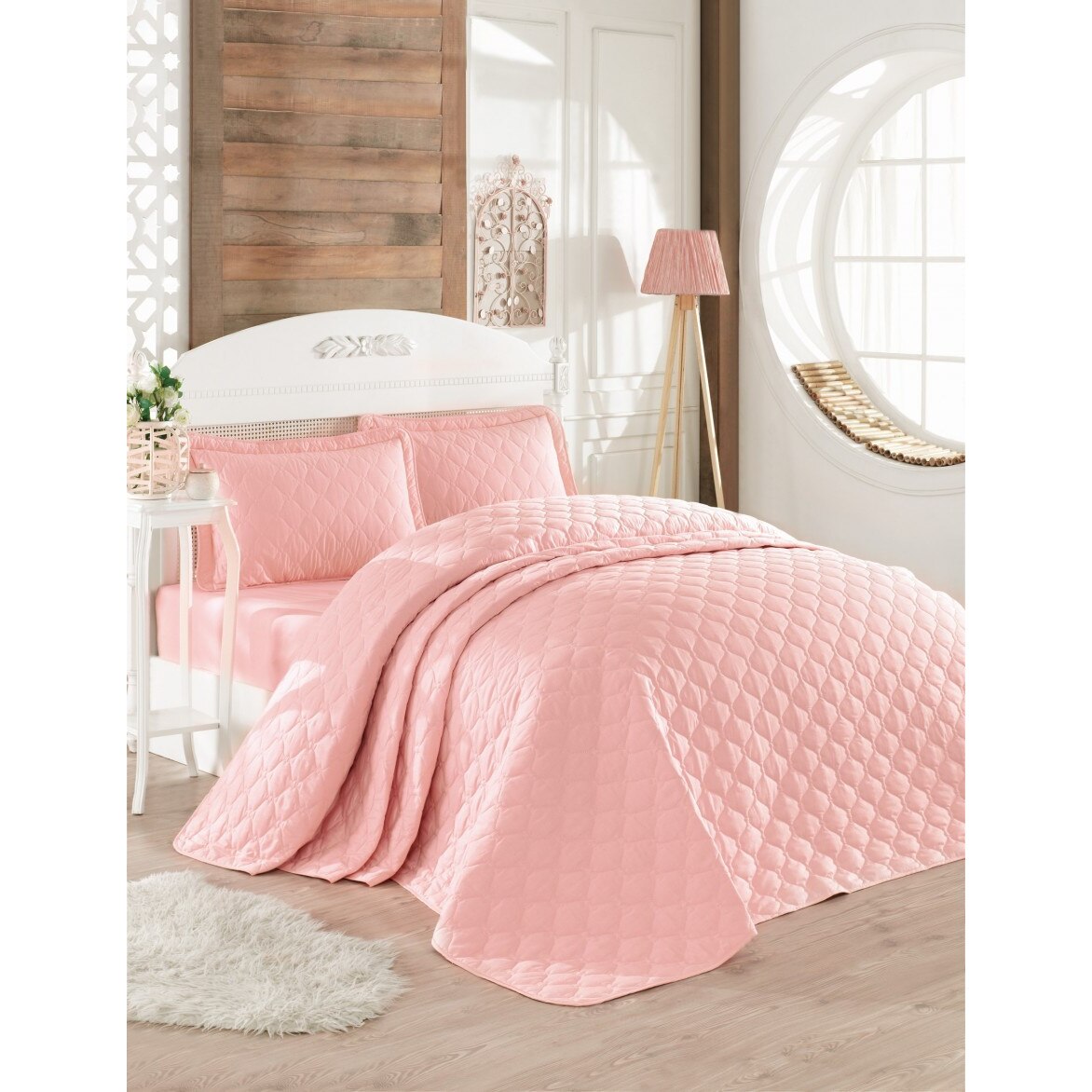 Cuvertura matlasata 240 x 260 cm cu 2 fete perna bumbac 100%, 3 piese, Pucioasa, Rabel V4