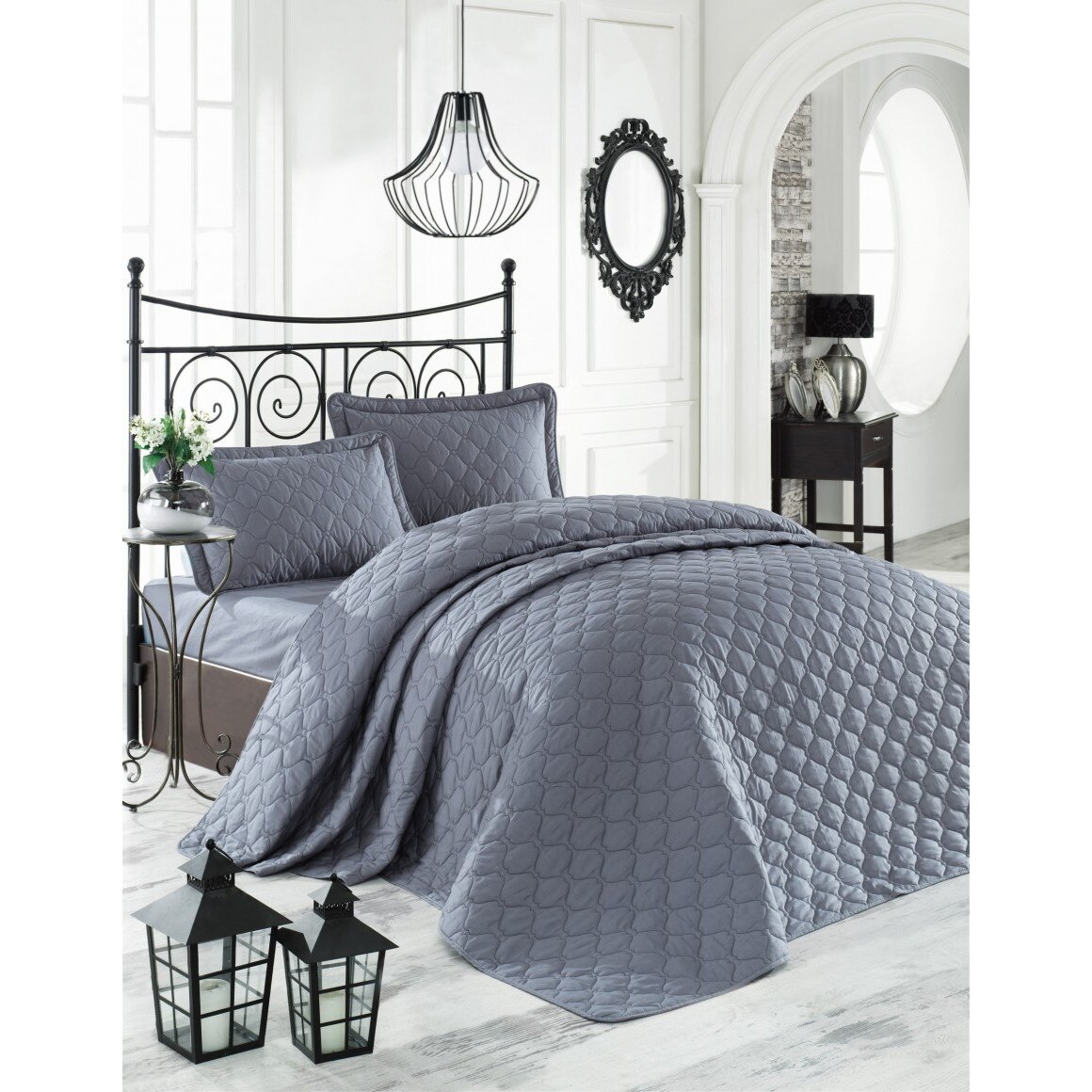 Cuvertura matlasata 240 x 260 cm cu 2 fete perna bumbac 100%, 3 piese, Pucioasa, Rabel V1