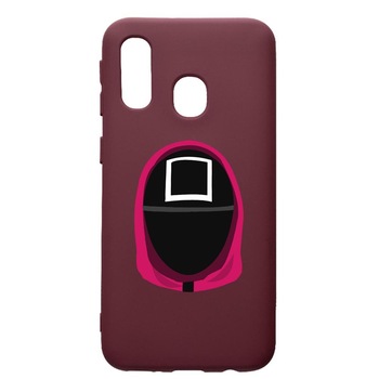 Husa Premium Silicon compatibila cu Samsung Galaxy A20E, Squid Game Soldier Square, cu interiorul din material textil, protectie camera, Burgundy, PBR848 Husa Premium Silicon compatibila cu Samsung Galaxy A20E, Squid Game Soldier Square, cu interiorul din material textil, protectie camera, Burgundy, PBR848