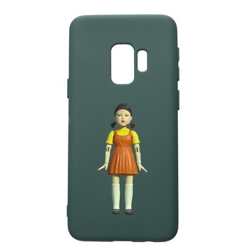 Husa Premium Silicon Compatibila Cu Samsung Galaxy S9, Squid Game Doll Girl, cu interiorul din material textil, protectie camera, Forest Green, PFG851 Husa Premium Silicon Compatibila Cu Samsung Galaxy S9, Squid Game Doll Girl, cu interiorul din material textil, protectie camera, Forest Green, PFG851