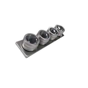 Set 4 X 80ml recipiente metalice pentru condimente cu suport magnetic Fackelmann Set 4 X 80ml recipiente metalice pentru condimente cu suport magnetic Fackelmann