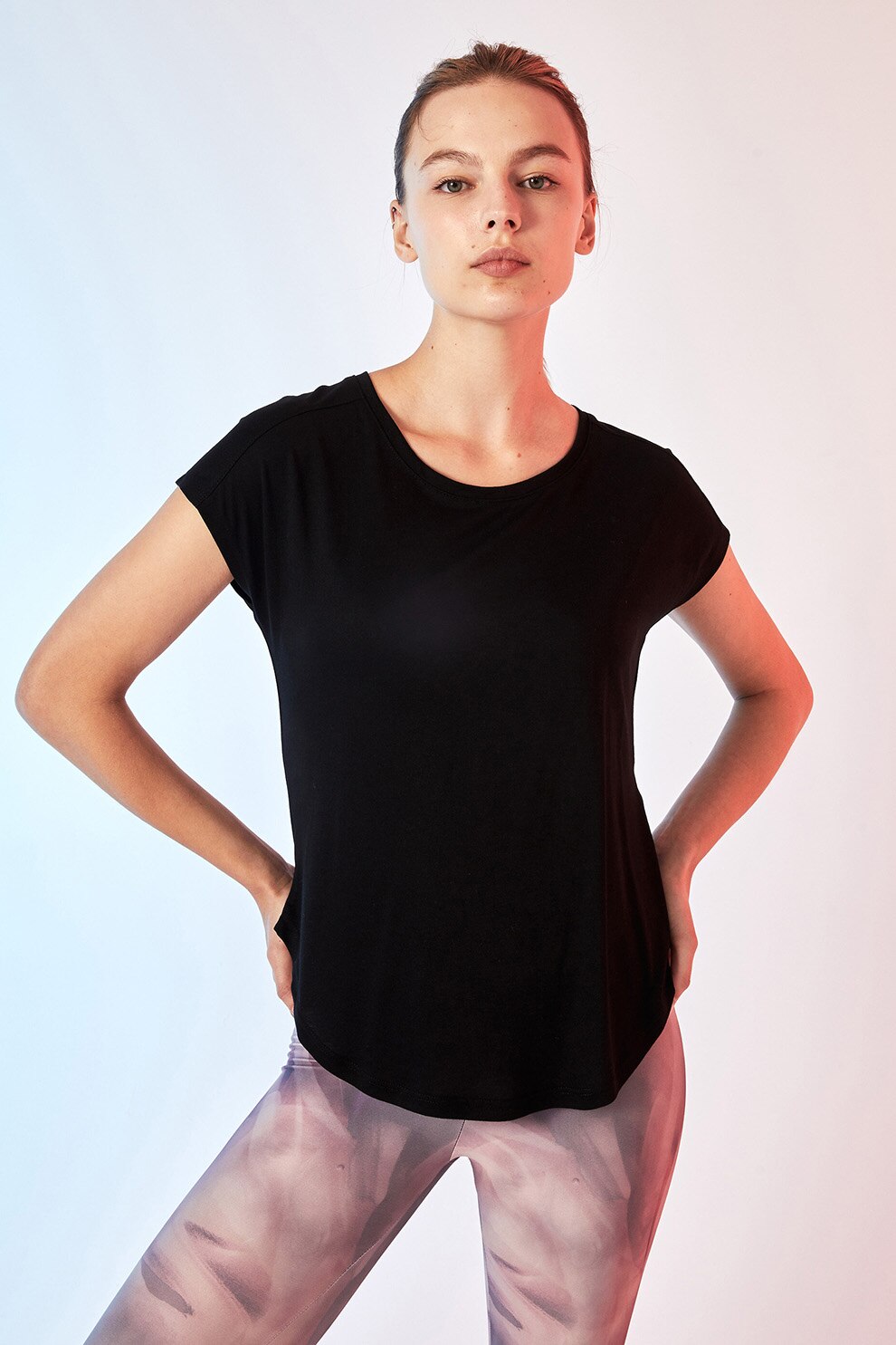 LC WAIKIKI, Tricou cu decolteu la baza gatului si terminatie rotunjita, Negru