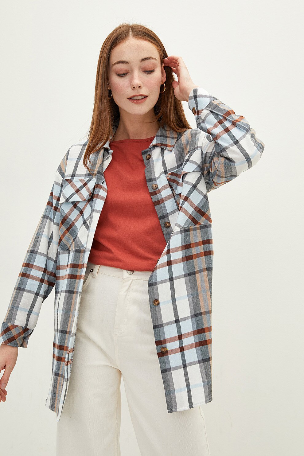 LC WAIKIKI, Camasa in carouri cu buzunare aplicate, Gri deschis/Alb