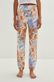 LC WAIKIKI, Pantaloni de pijama cu model tie-dye, maro scortisoara, alb, albastru pastel LC WAIKIKI, Pantaloni de pijama cu model tie-dye, maro scortisoara, alb, albastru pastel
