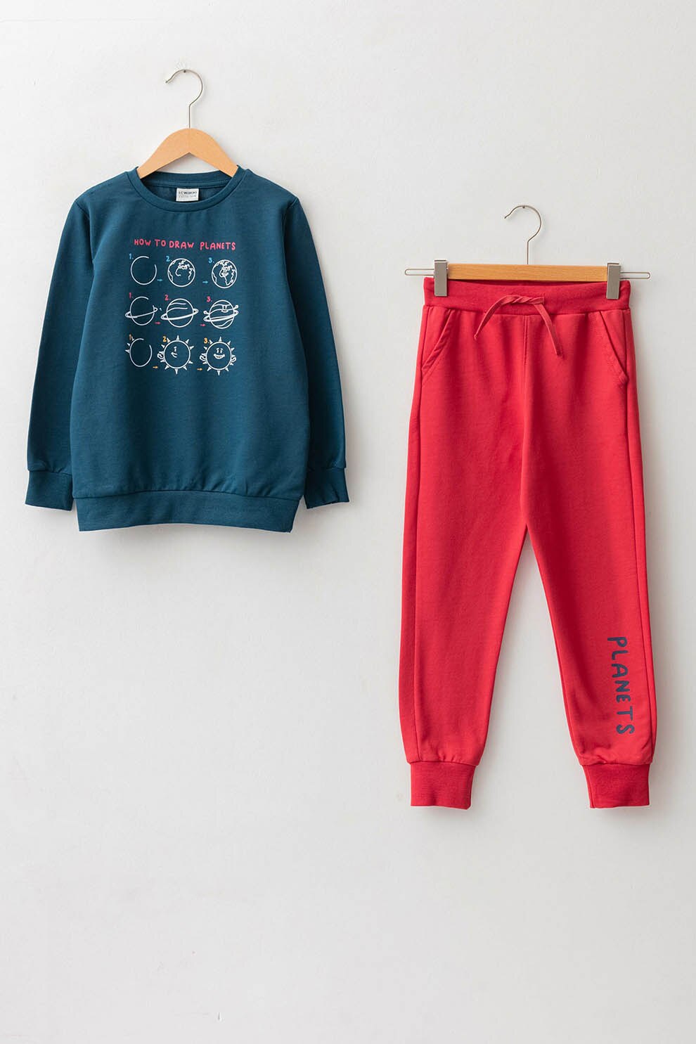 LC WAIKIKI, Set de bluza sport cu decolteu la baza gatului sipantaloni sport, Bleumarin/Rosu