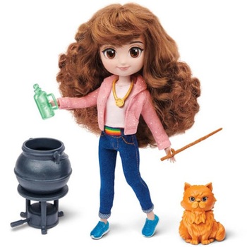 Figurina Harry Potter Deluxe Brilliant Hermione, 20 cm, 10 piese Figurina Harry Potter Deluxe Brilliant Hermione, 20 cm, 10 piese