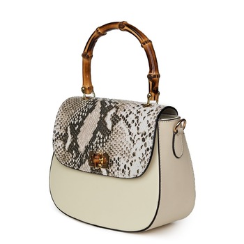 Poseta dama cu maner din bambus Ariana crem Poseta dama cu maner din bambus Ariana crem