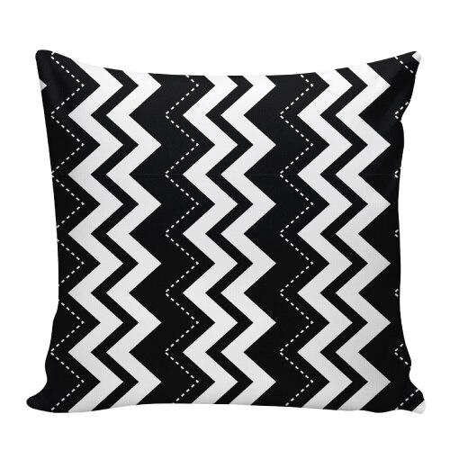 Perna decor Casablanca, poliester + fibra poliester siliconizata, 43 x 43 cm, design alb negru, hipoalergenica