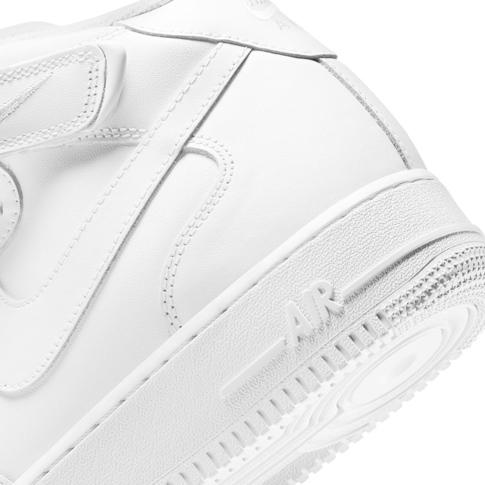 Ghete Nike Air Force 1 Mid 07 Le CW2289111 Barbati Alb 42.5 - eMAG.ro