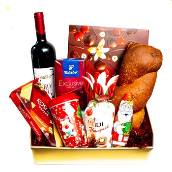 Cos Cadou de Craciun, deLuxe, cu Cozonac, Vin, Cafea si Dulciuri, Cana Cadou, Auriu Cos Cadou de Craciun, deLuxe, cu Cozonac, Vin, Cafea si Dulciuri, Cana Cadou, Auriu