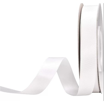 Panglica satinata, culoare alb, latime 1 cm, 1 rola 22.9 m Panglica satinata, culoare alb, latime 1 cm, 1 rola 22.9 m