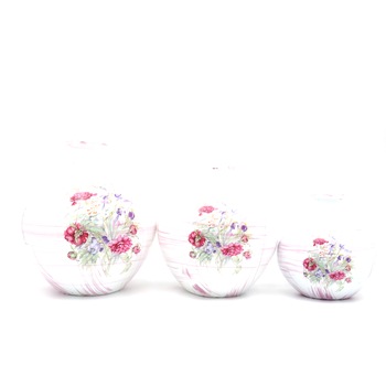 Set 3 vaze decorative din sticla , Model Floral, 17 x 14cm, 14,5 x 13cm, 11,5 x 10,5cm Set 3 vaze decorative din sticla , Model Floral, 17 x 14cm, 14,5 x 13cm, 11,5 x 10,5cm