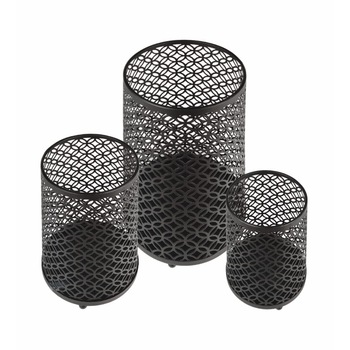 Set de 3 Candele Decorative din Metal Utilizate ca Suport pentru Lumanari, SmartProduct, Culoare Negru Set de 3 Candele Decorative din Metal Utilizate ca Suport pentru Lumanari, SmartProduct, Culoare Negru
