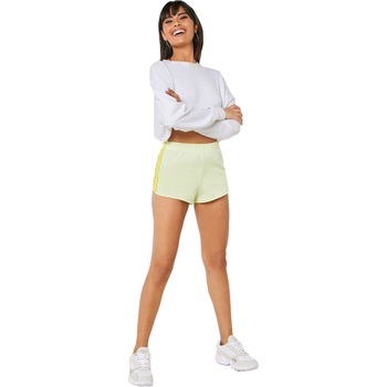 Pantaloni sport dama Adidas 3-Stripes Shorts SKUFK0479, Galben Pantaloni sport dama Adidas 3-Stripes Shorts SKUFK0479, Galben