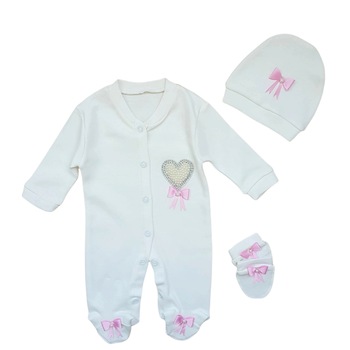 Salopeta nou-nascut Love cu caciulita si manusi, bumbac, varsta 0-3 luni, 56 cm, Alb Salopeta nou-nascut Love cu caciulita si manusi, bumbac, varsta 0-3 luni, 56 cm, Alb