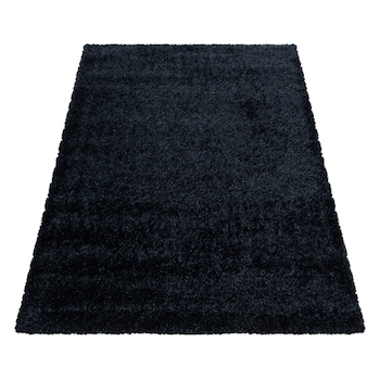 Covor modern cu fir lung NDomino Bril , 60x110 cm, polipropilena 100% , inaltime fir 5 cm , model uni, culoare negru Covor modern cu fir lung NDomino Bril , 60x110 cm, polipropilena 100% , inaltime fir 5 cm , model uni, culoare negru