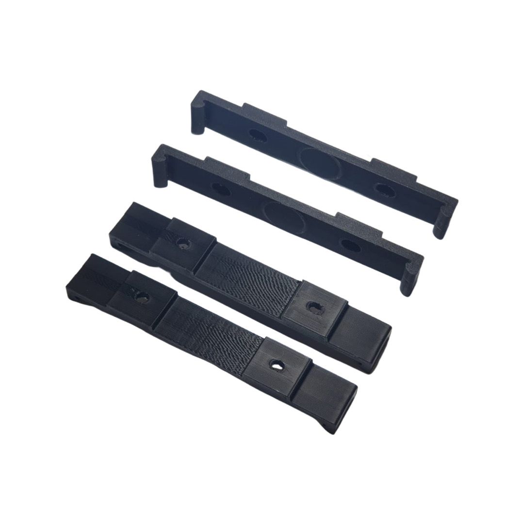 Set suport placute numar inmatriculare auto Slim - 4 bucati fata + spate, fara rama, negru,