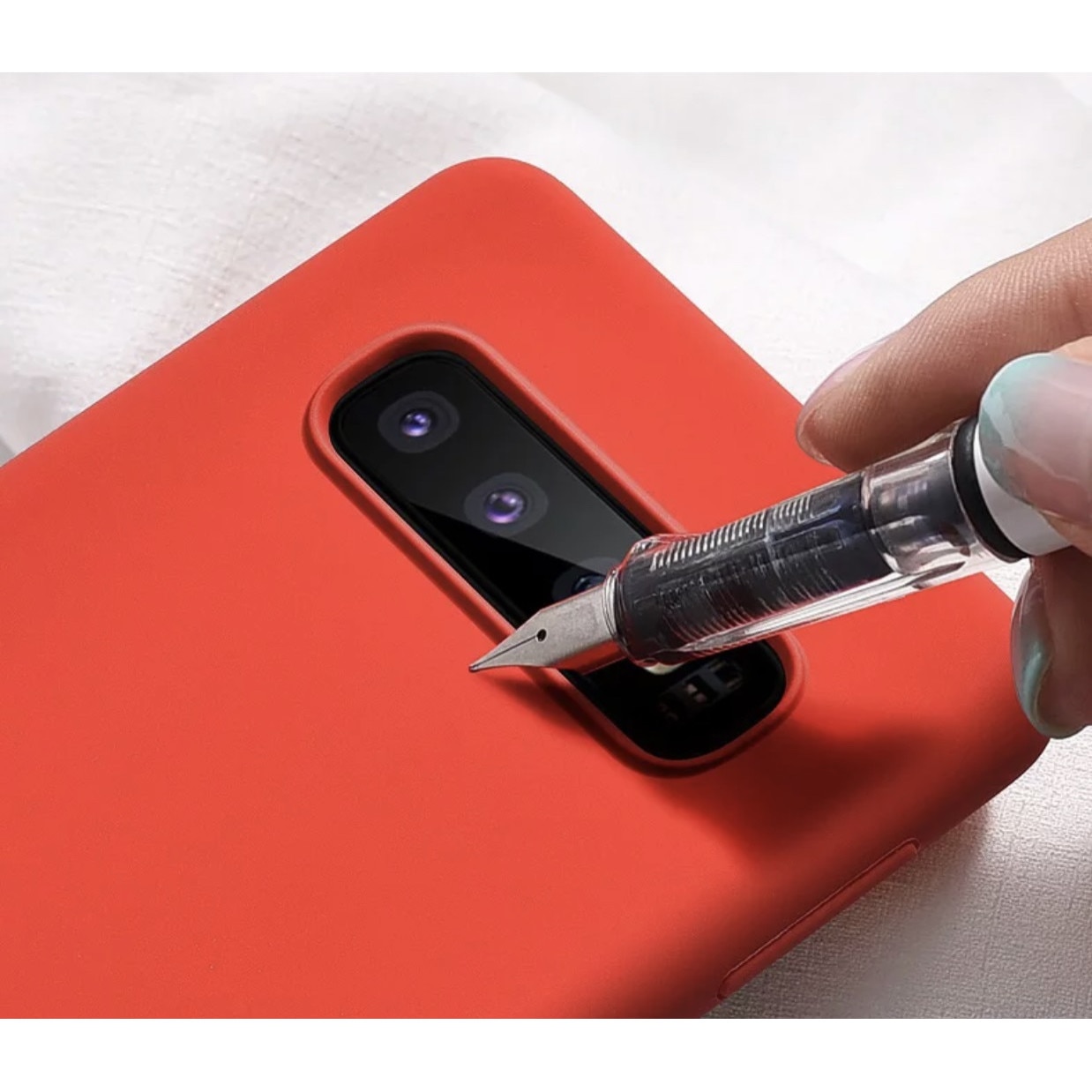 Husa din silicon ultra-slim cu microfibra pe interior, compatibila cu Samsung Galaxy S10 Plus / Rosu