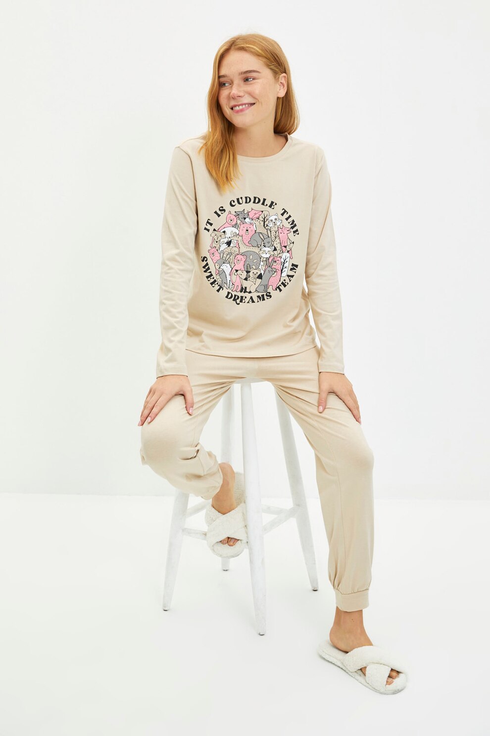 Trendyol, Pijama lunga cu imprimeu grafic, Bej/Gri inchis/Roz