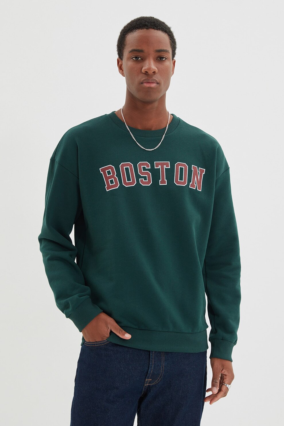 Trendyol, Bluza sport cu decolteu la baza gatului si text, Verde englez/Bordeaux/Alb