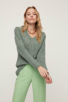 Trendyol, Pulover cu decolteu in V si maneci cazute, Verde menta Trendyol, Pulover cu decolteu in V si maneci cazute, Verde menta