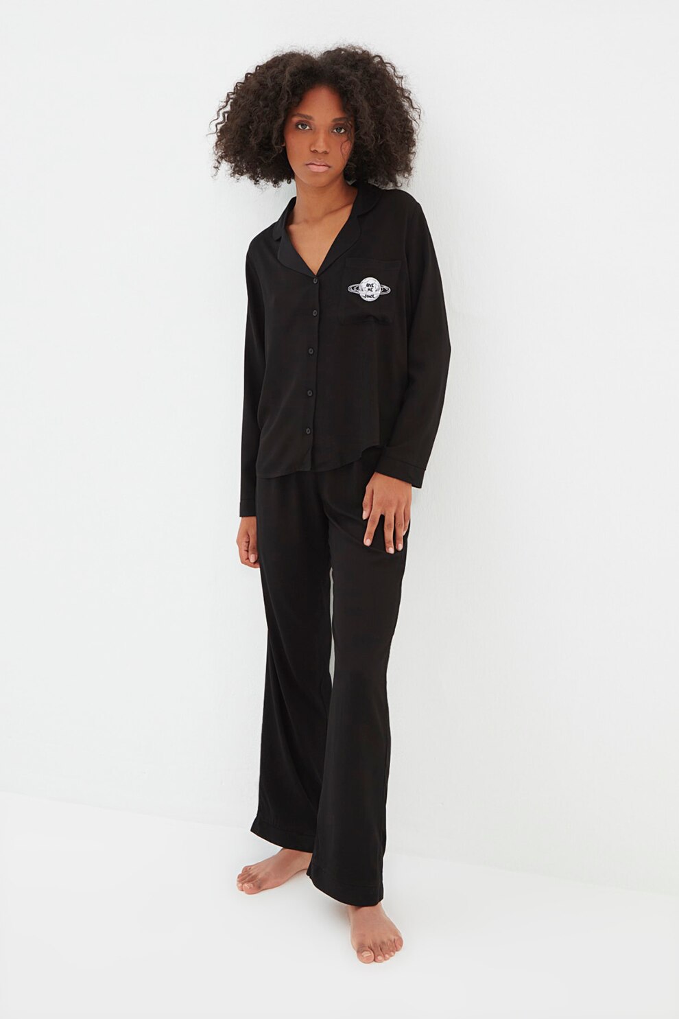 Trendyol, Pijama cu broderie Saturn, Negru