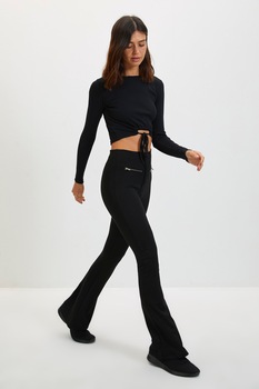 Trendyol, Pantaloni evazati cu talie inalta TWOAW22PL0632, Negru Trendyol, Pantaloni evazati cu talie inalta TWOAW22PL0632, Negru