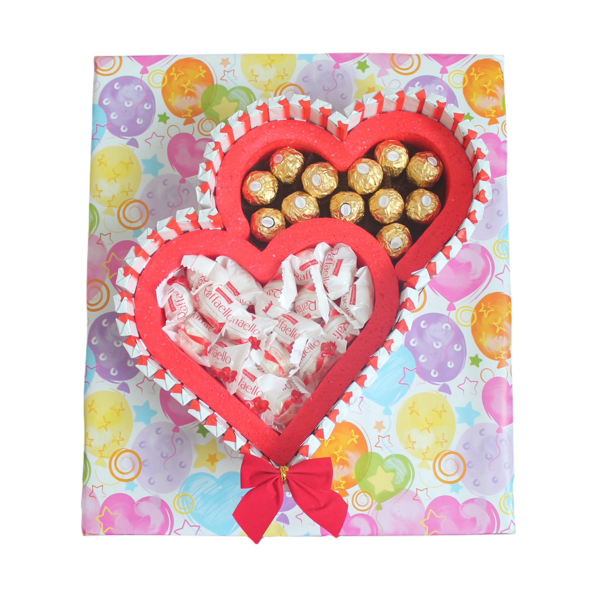 Tort cadou in forma de inima, 80 Dulciuri Kinder, Raffaello, Ferrero Rocher, 940 g