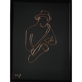Tablou cantaret la Saxofon , sculptura in fir continuu de sarma placata cu aur 18x24 cm - cod.2258 Tablou cantaret la Saxofon , sculptura in fir continuu de sarma placata cu aur 18x24 cm - cod.2258